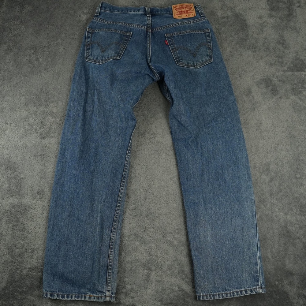 Levi's 505 Jeans Mens 30x30 Blue Medium Wash Regular Fit Denim Straight Leg Y2K - Picture 4 of 11